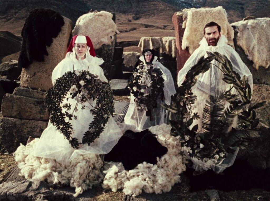 PHROOM // The Fabric of Memory. Costume, History and the Cinematic Image in The Colour of Pomegranates. Iva Kontic
