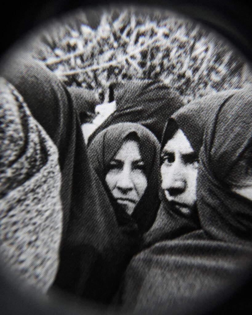 PHROOM // Eyes Dazzle as they Search For the Truth—Amin Yousefi